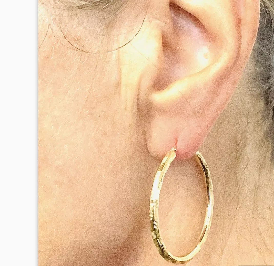 Italian gold medium size Shimmering hoop earrings 1.5” - Image 3