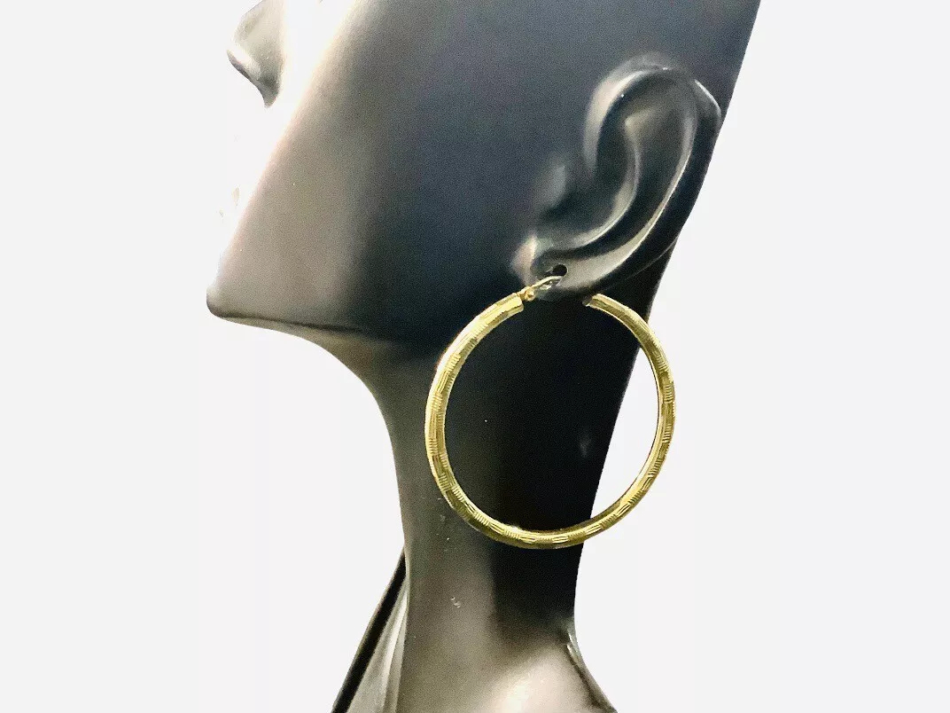 Italian gold medium size Shimmering hoop earrings 1.5” - Image 4