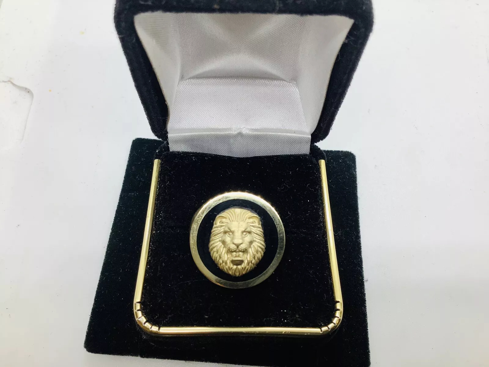 Italian gold Lion Men’s Statement gemstone ring - Image 3