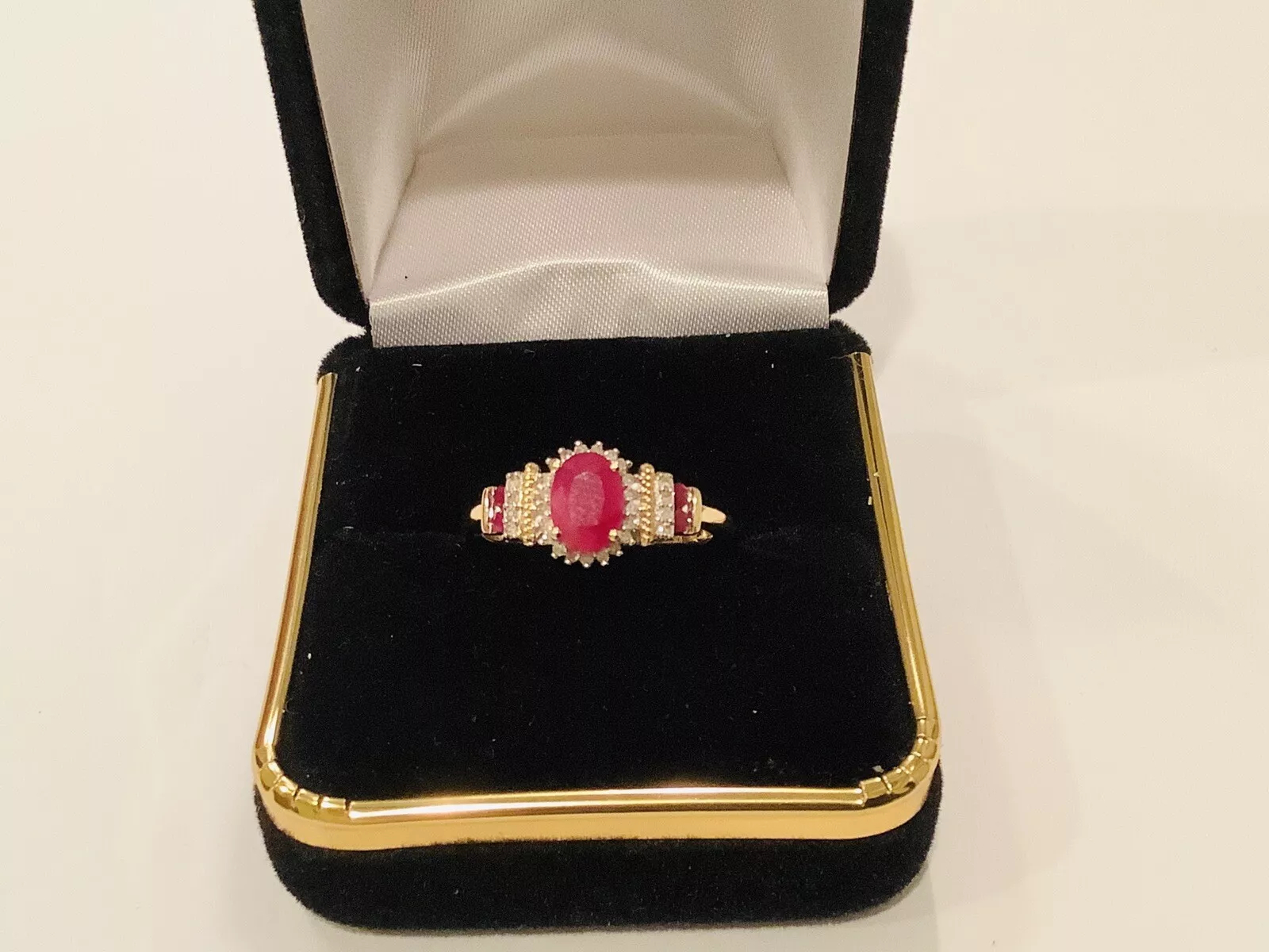 Ruby 1ct, Diamonds, Gemstone Ring