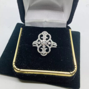 Diamonds, ladies ring