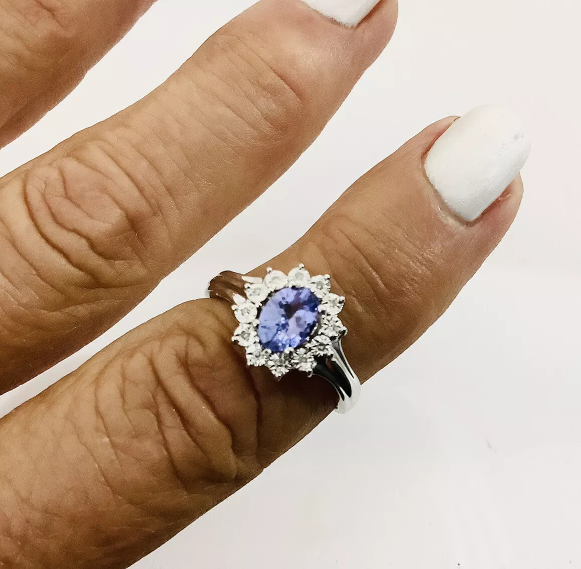 Tanzanite Diamonds, Gemstone ring - Image 5