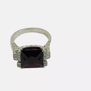 Garnet & Diamond gemstone cocktail ring