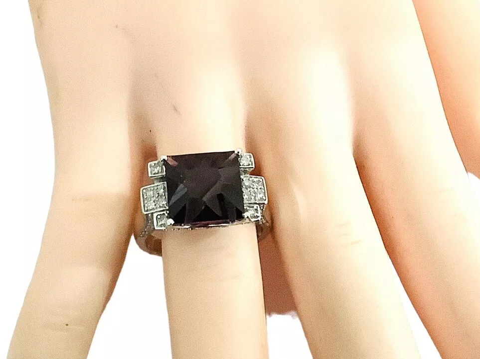 Garnet & Diamond gemstone cocktail ring - Image 5