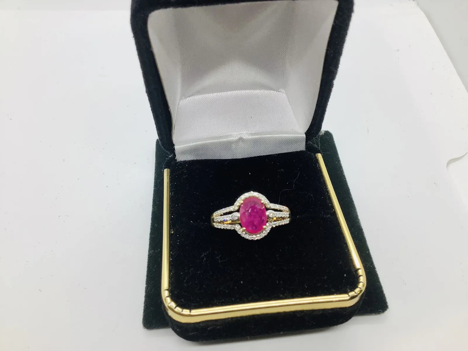 Ruby Diamonds Gemstone Solitaire Ring .1.5ctw - Image 2