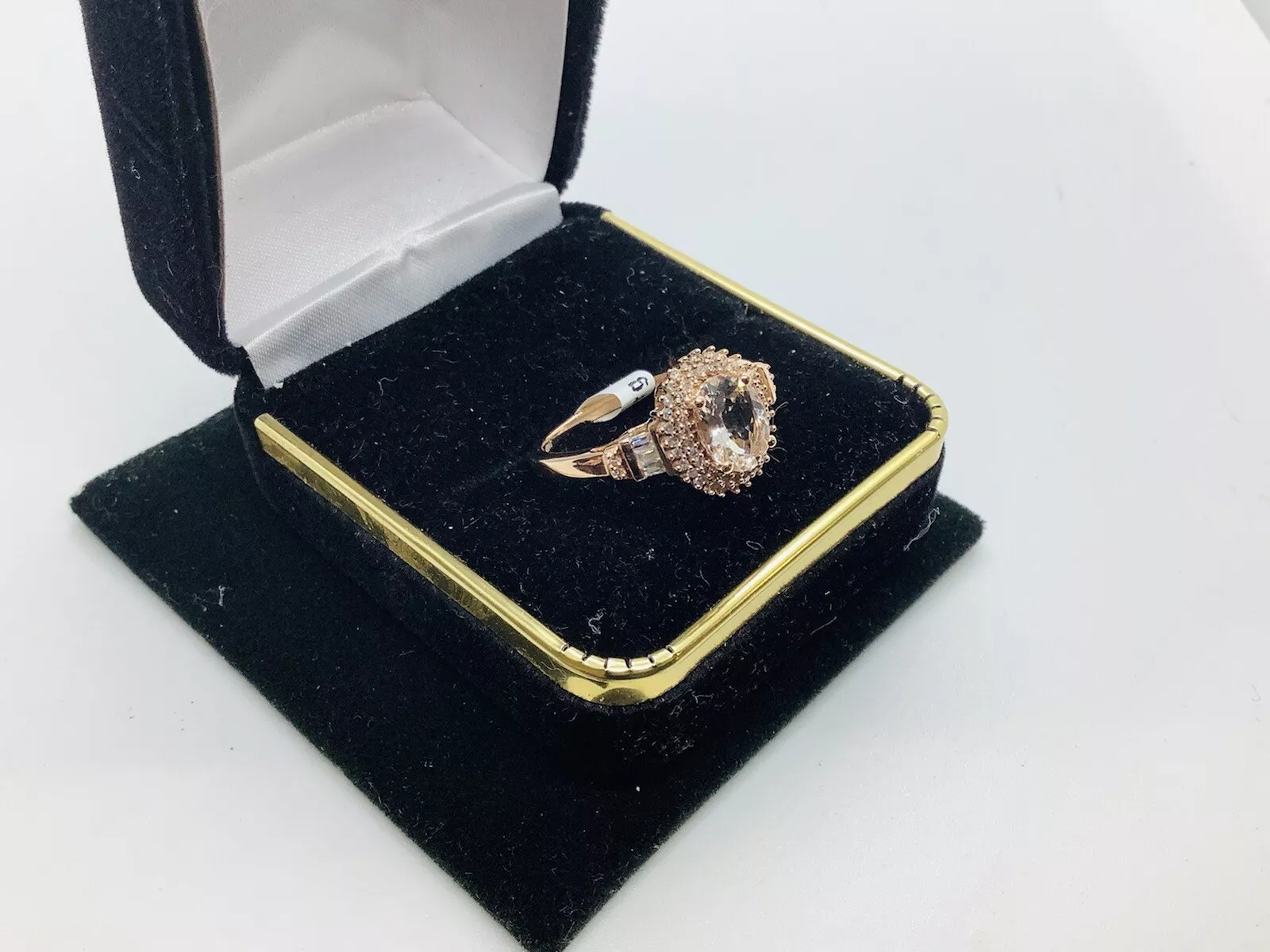 Morganite, Diamonds, Gemstone Ring - Image 3