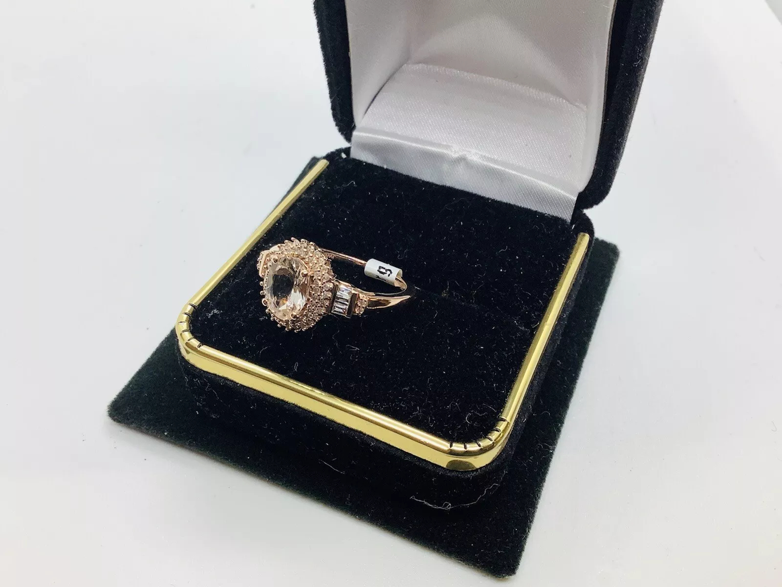 Morganite, Diamonds, Gemstone Ring - Image 4