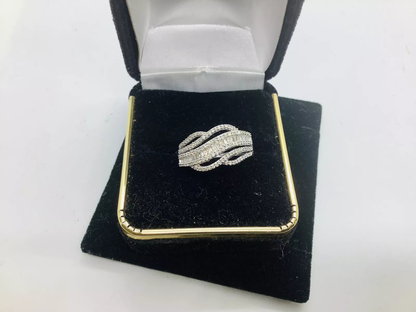 Diamonds anniversary, wedding band