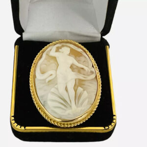 Victorian The Dancing Muse Cameo Brooch