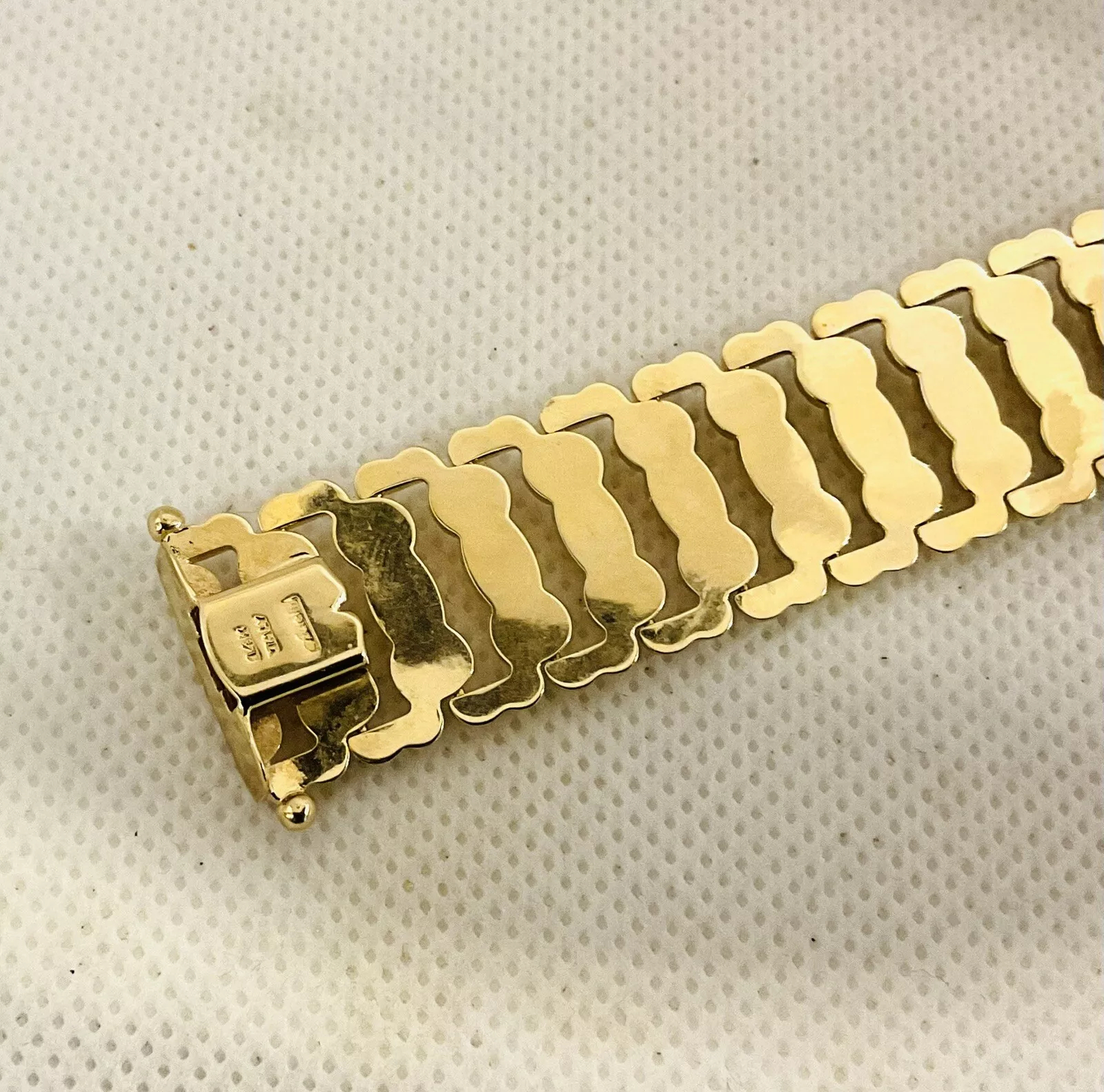 Italian Gold Etched Cut Statement Bracelet 7.5” - Image 4