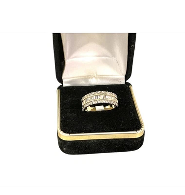 Diamond 14k Gold Wedding Anniversary Band Size7